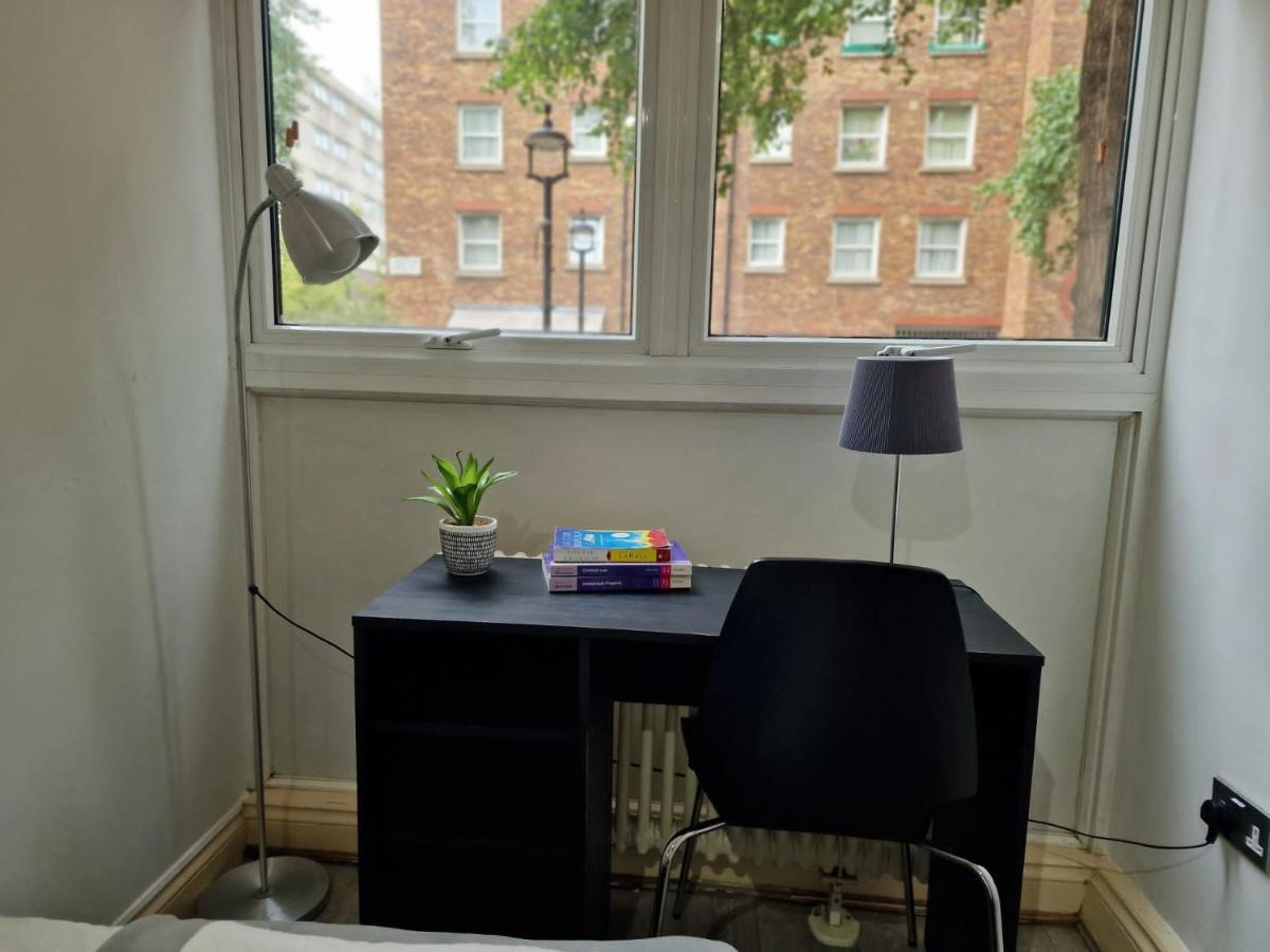 2 Bedrooms Flat In Great Location! لندن المظهر الخارجي الصورة